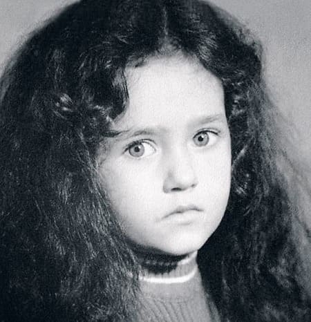 Виктория Исакова в детстве