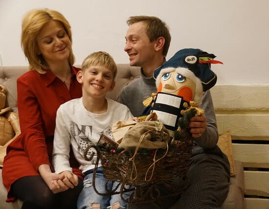 Евгений Кулаков с сыном аутистом и женой