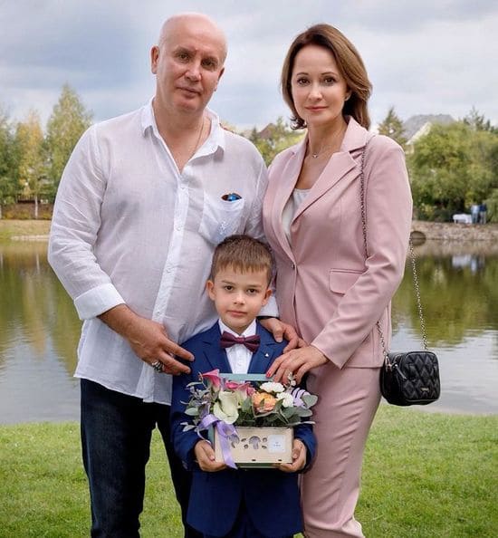 Ольга Кабо с мужем и сыном-первоклассником