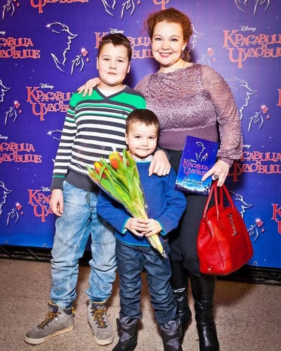 Татьяна Абрамова с сыновьями Иваном и Александром