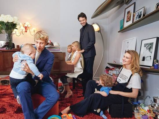 Наталья Водянова и ее дети и муж, общее фото